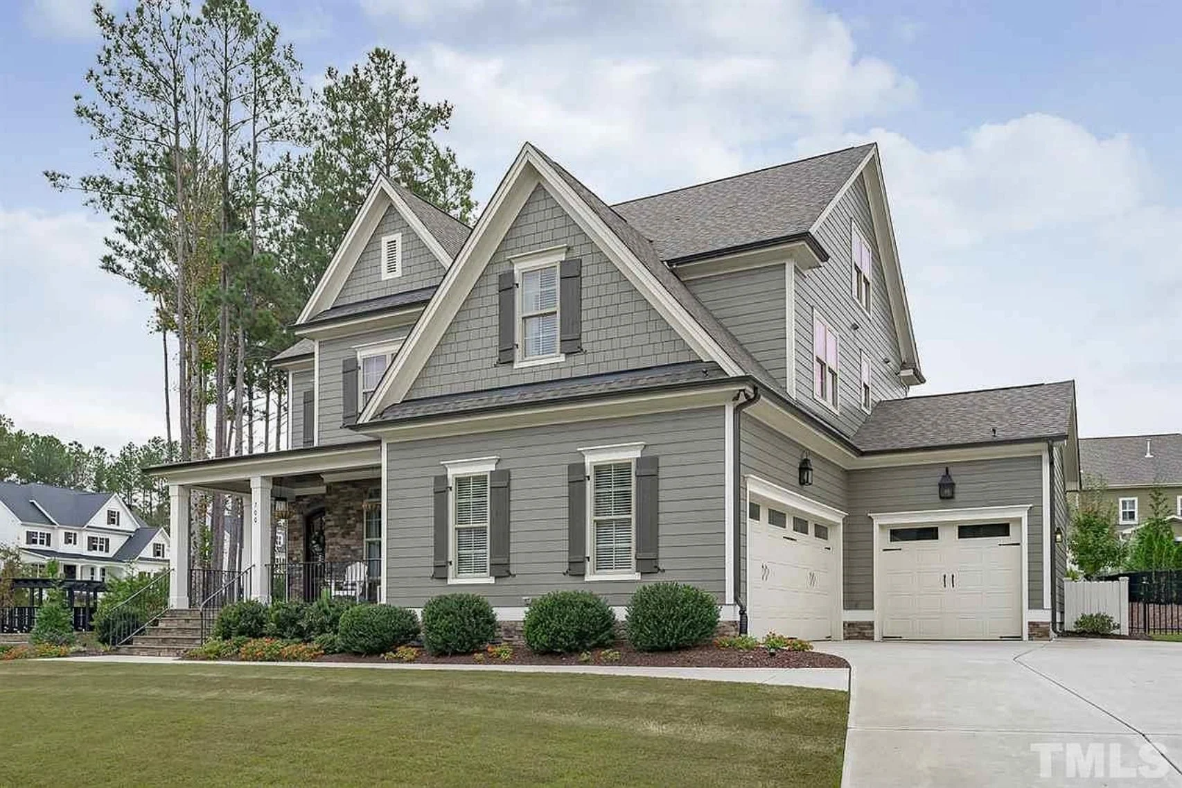 4-Bedroom house Plan with 3 Floors, Blueprint & CAD Designs
