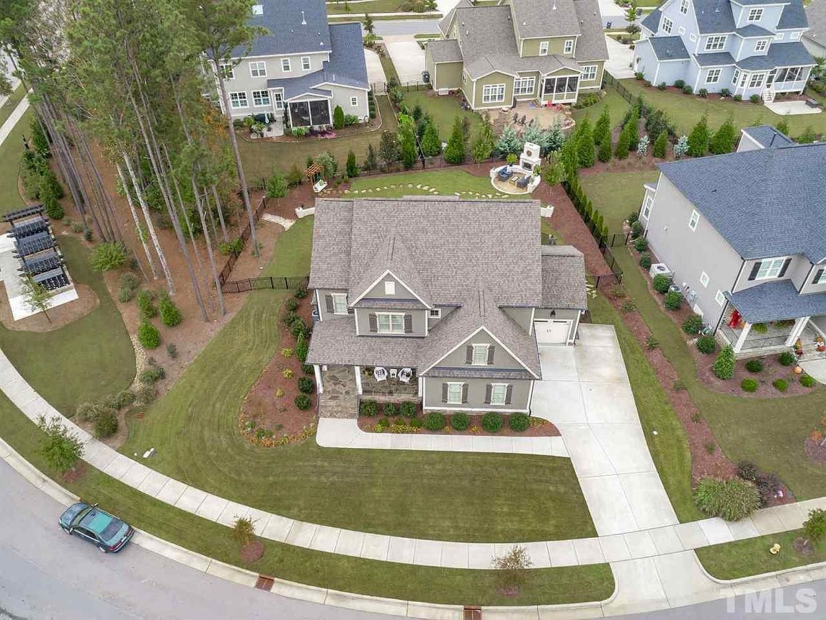 4-Bedroom house Plan with 3 Floors, Blueprint & CAD Designs