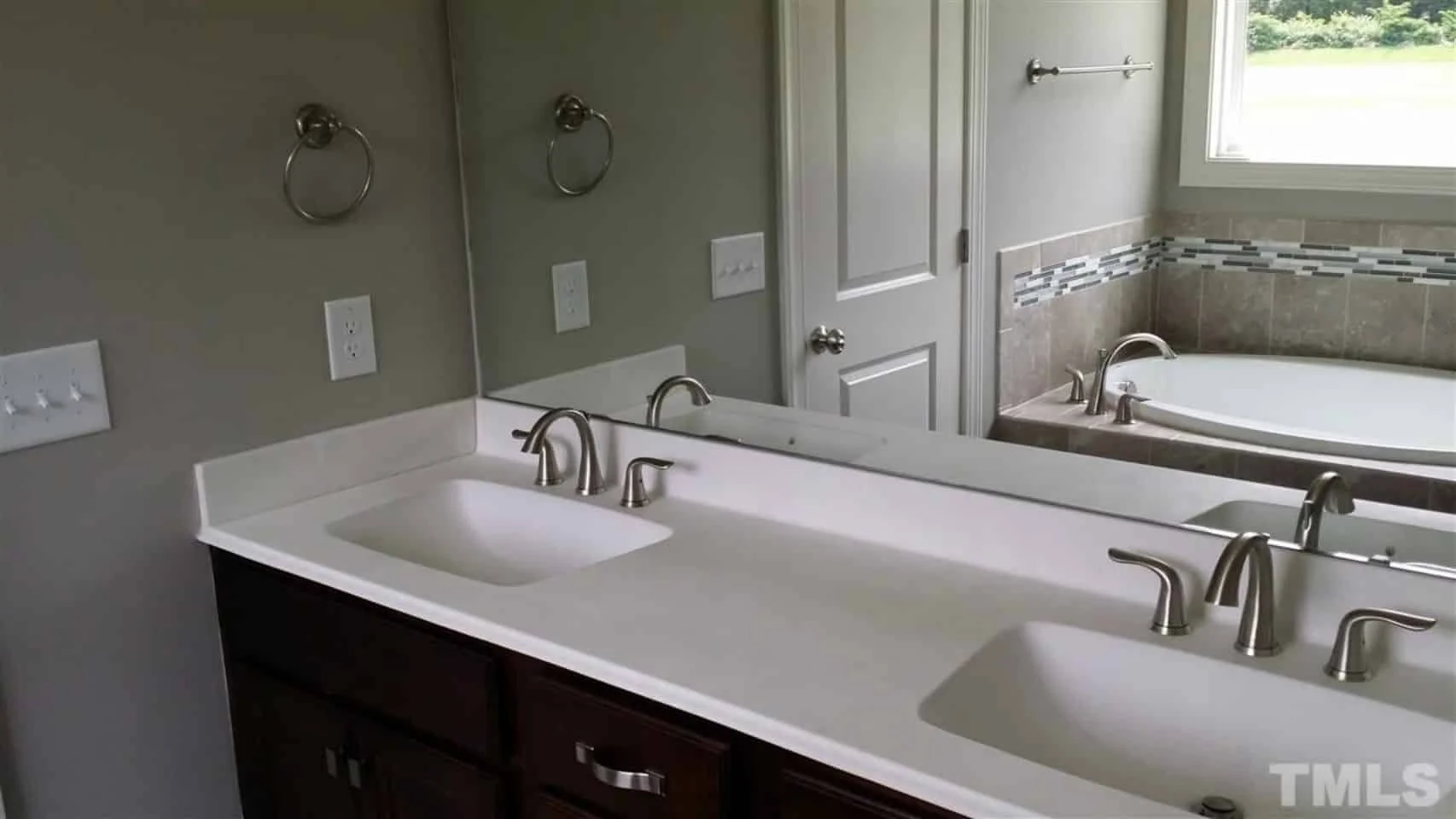 Craftsman house Floor Plan with 4 Beds & 2-Story Designs