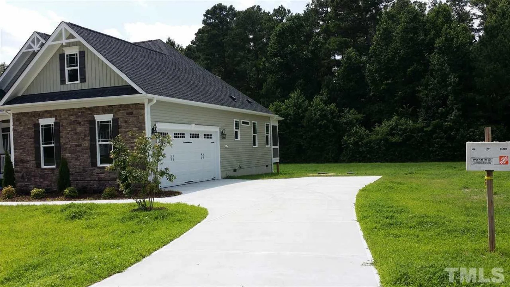 Craftsman house Floor Plan with 4 Beds & 2-Story Designs