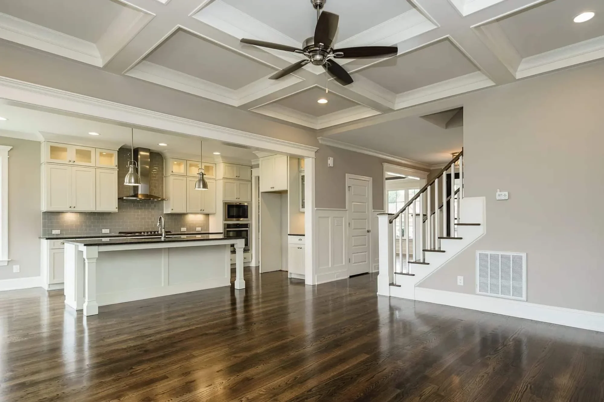 Craftsman house Design with CAD Floor Plans and Blueprints