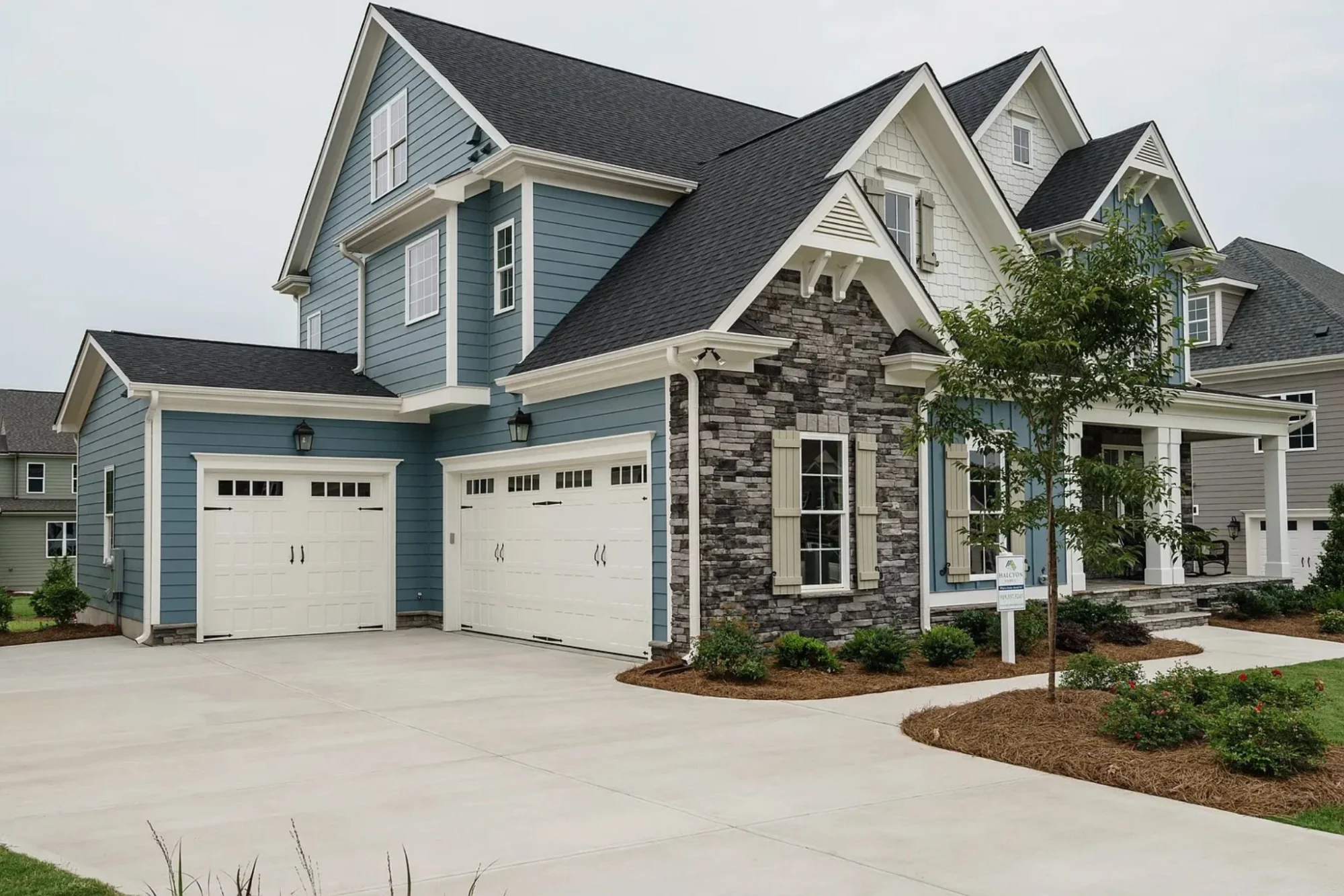 Craftsman house Design with CAD Floor Plans and Blueprints