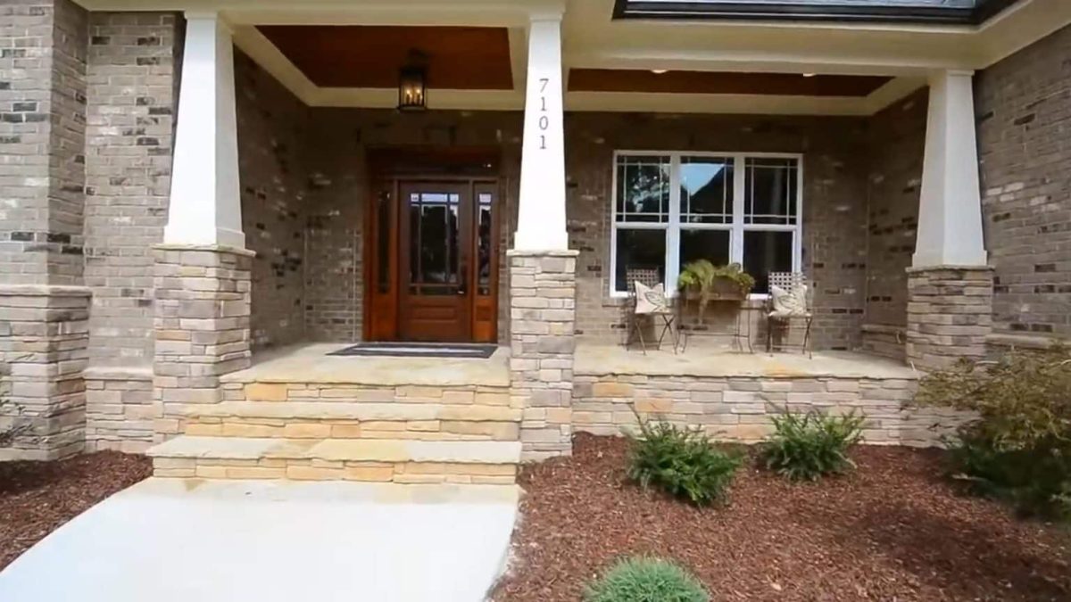 Custom house Floor Plan: 2-Story, 4 Bedroom, CAD Designs