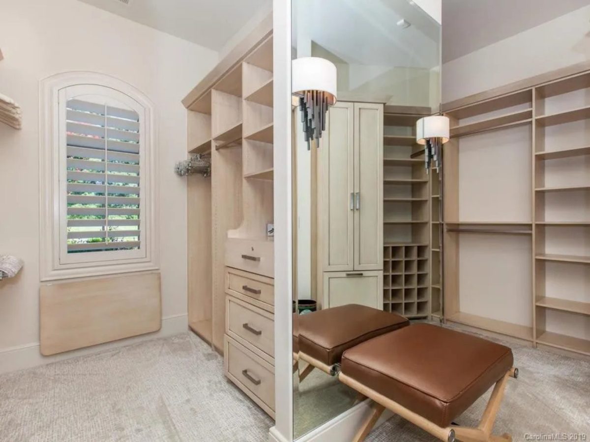 French Country Ranch Design Blueprint