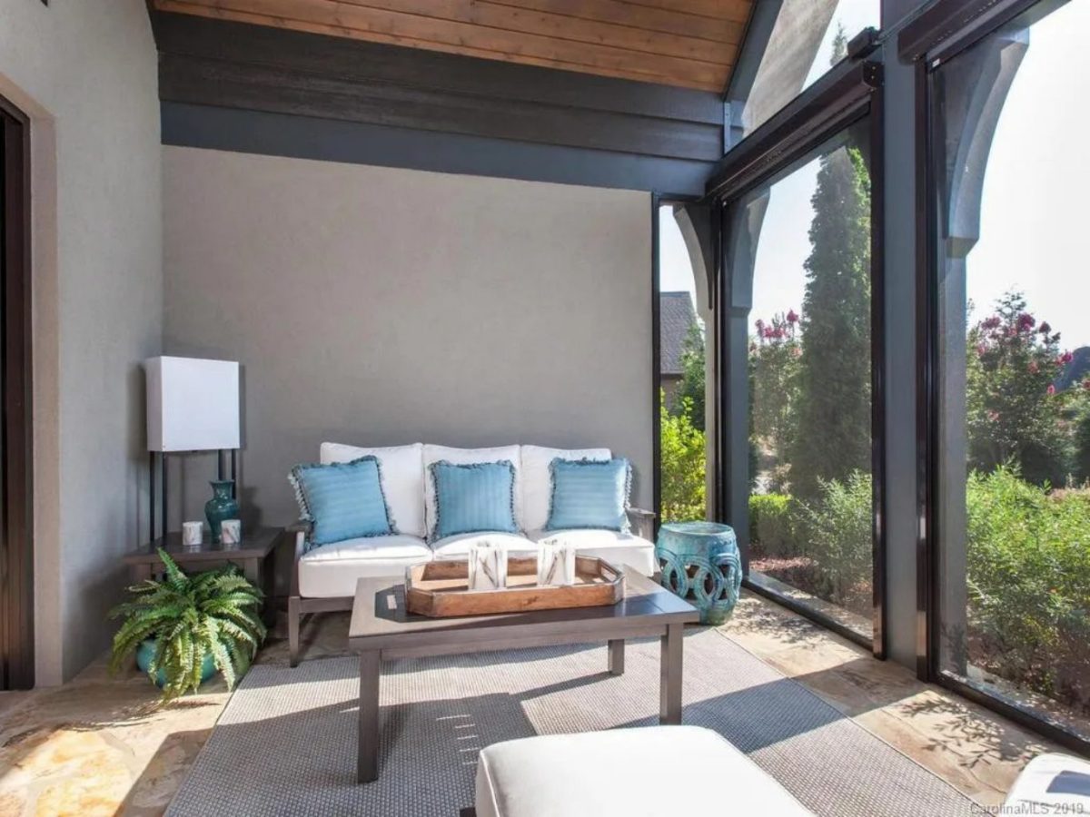 French Country Ranch Design Blueprint