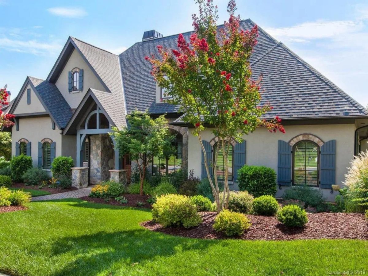 French Country Ranch Design Blueprint