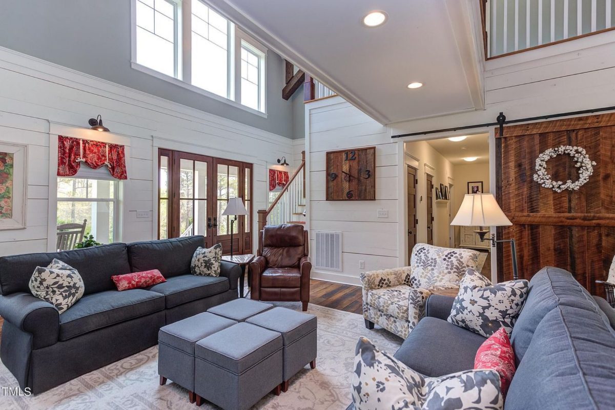 Elegant Traditional Farmhouse Floor Plan and Designs