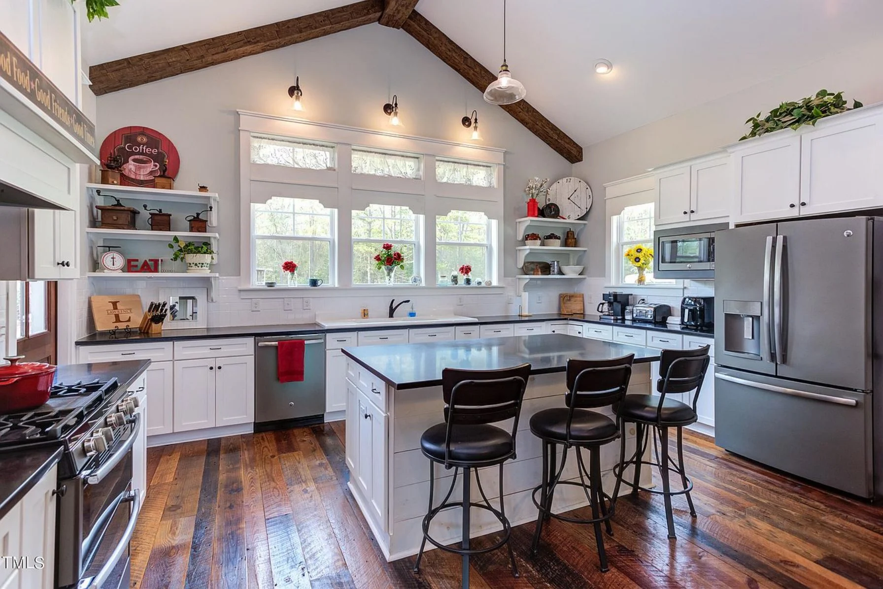 Elegant Traditional Farmhouse Floor Plan and Designs