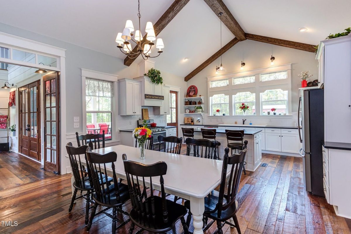 Elegant Traditional Farmhouse Floor Plan and Designs