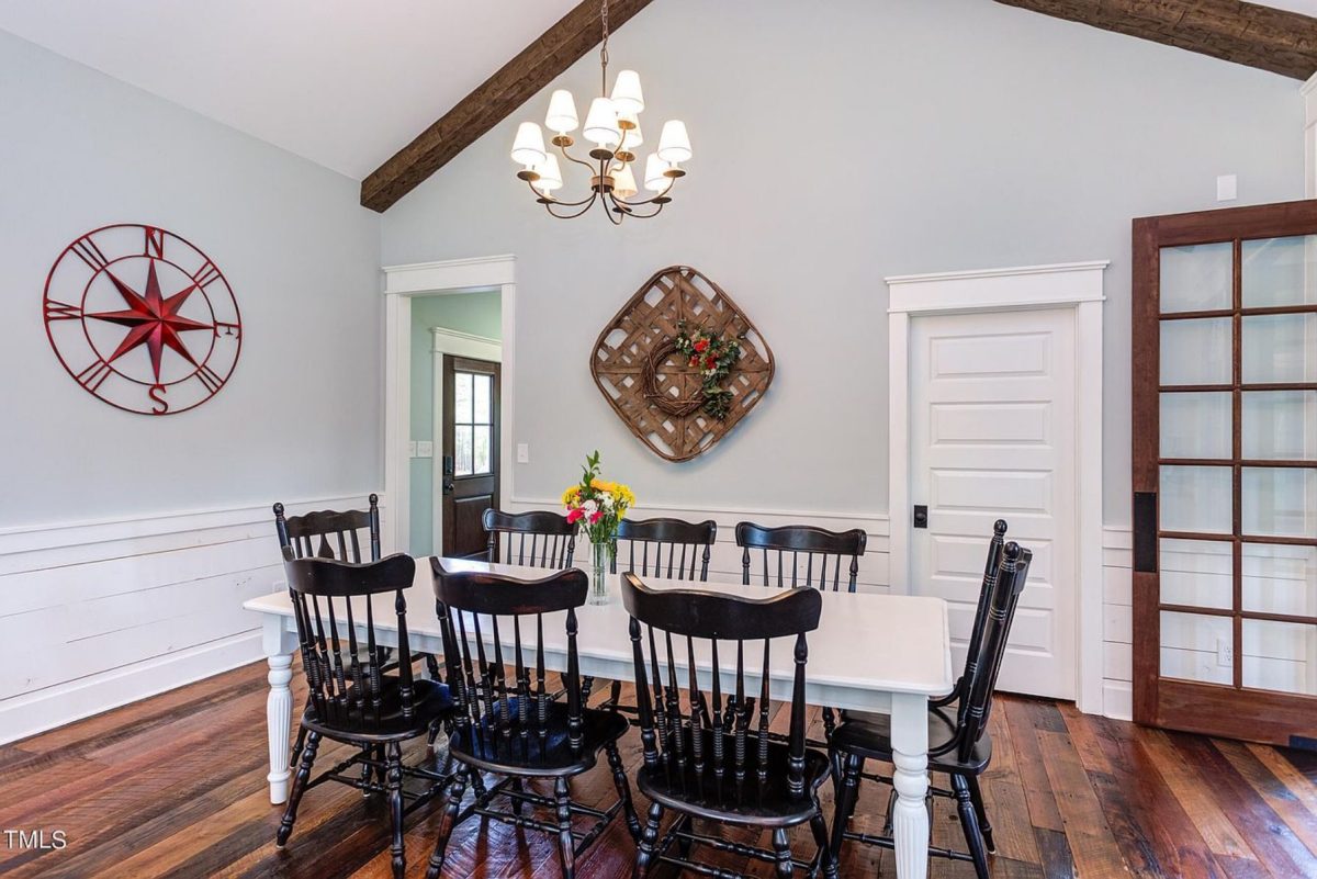 Elegant Traditional Farmhouse Floor Plan and Designs