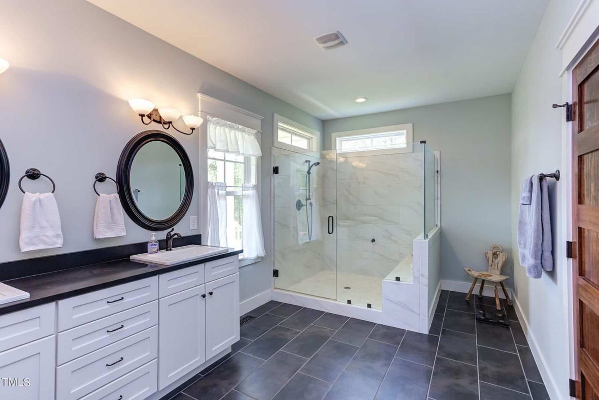 Elegant Traditional Farmhouse Floor Plan and Designs