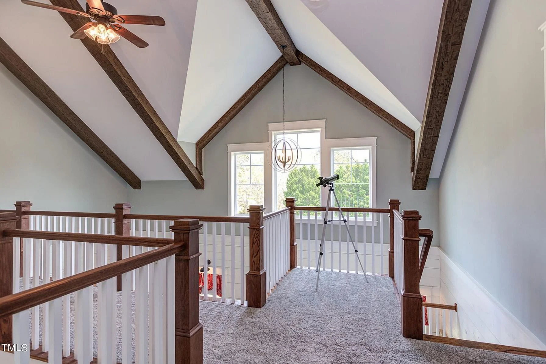 Elegant Traditional Farmhouse Floor Plan and Designs