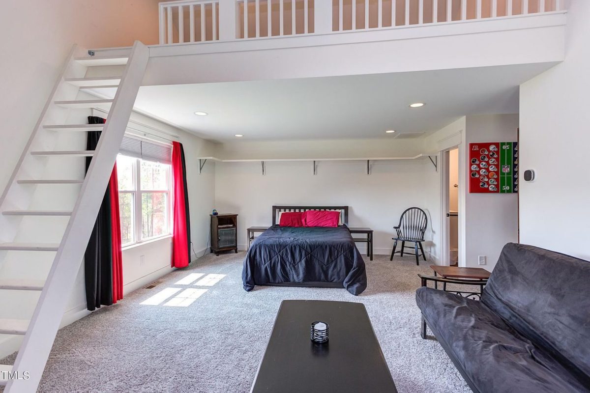 Elegant Traditional Farmhouse Floor Plan and Designs