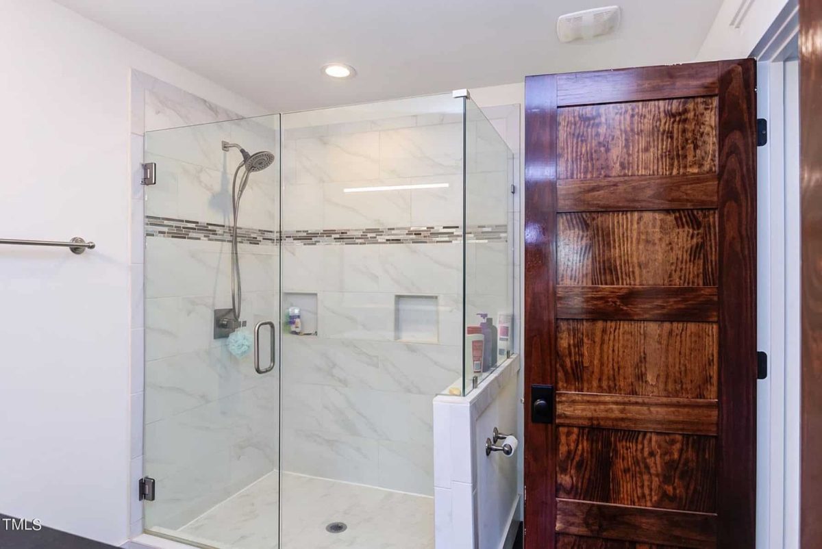 Elegant Traditional Farmhouse Floor Plan and Designs