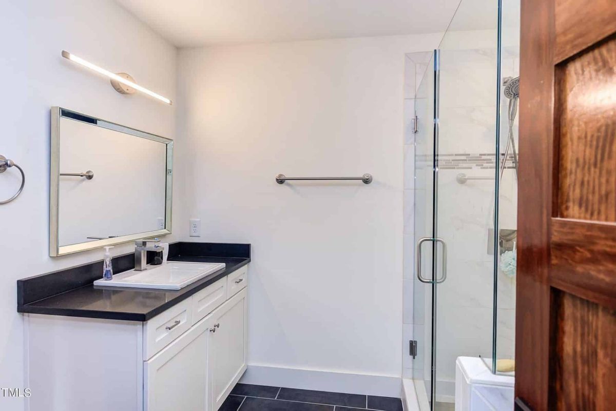 Elegant Traditional Farmhouse Floor Plan and Designs