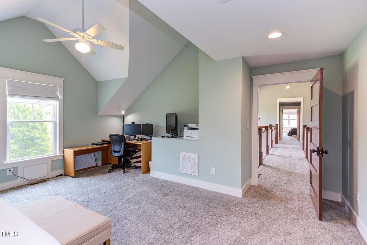 Elegant Traditional Farmhouse Floor Plan and Designs