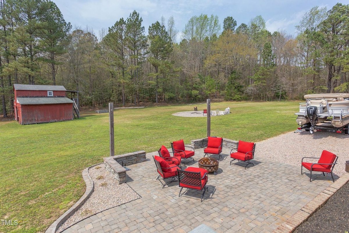 Elegant Traditional Farmhouse Floor Plan and Designs