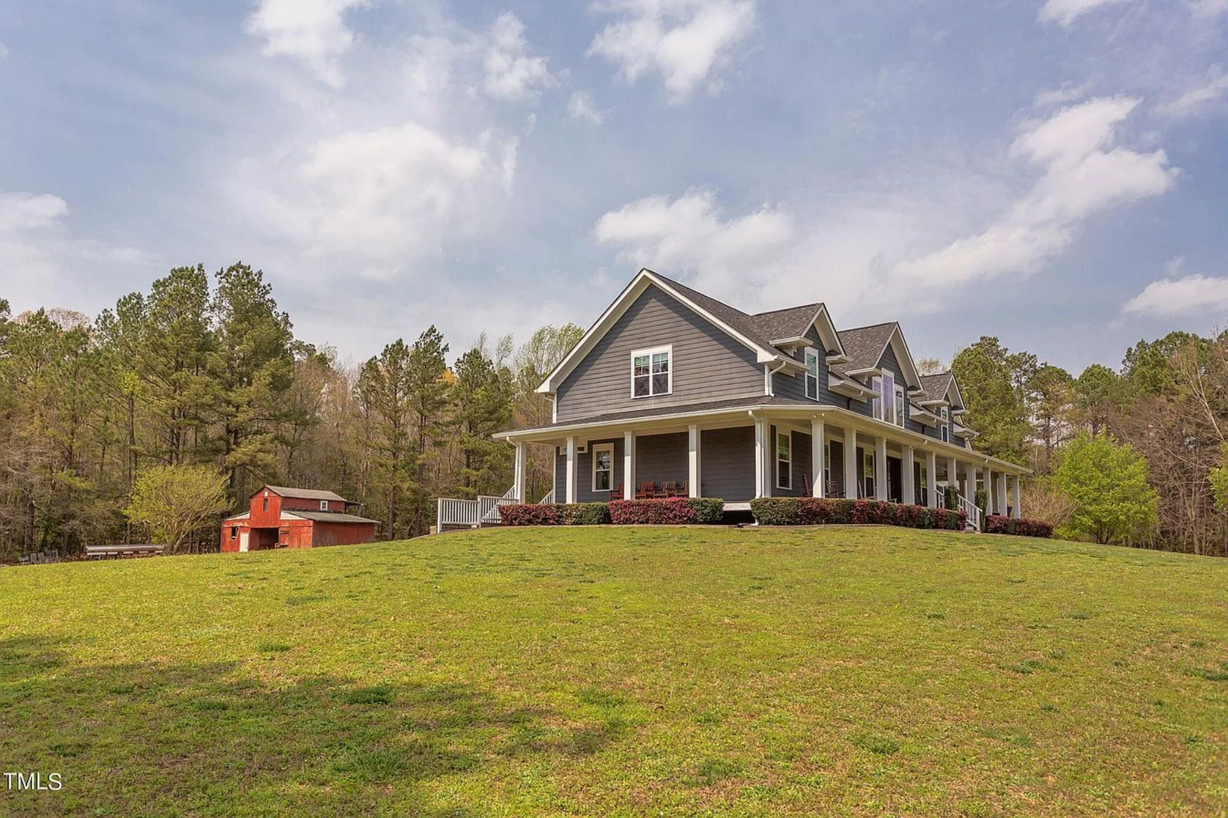 Elegant Traditional Farmhouse Floor Plan and Designs