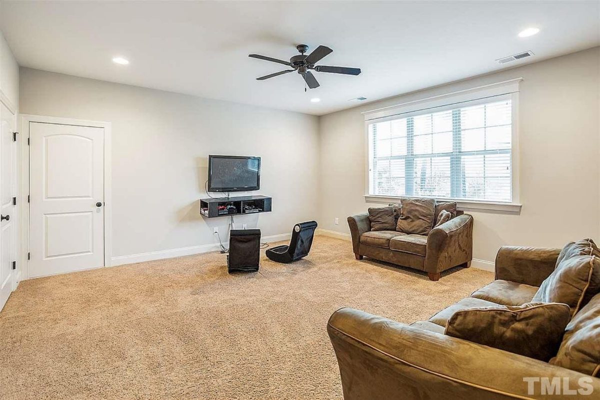 Charming 4-Bedroom house Plan with CAD Designs and Blueprint