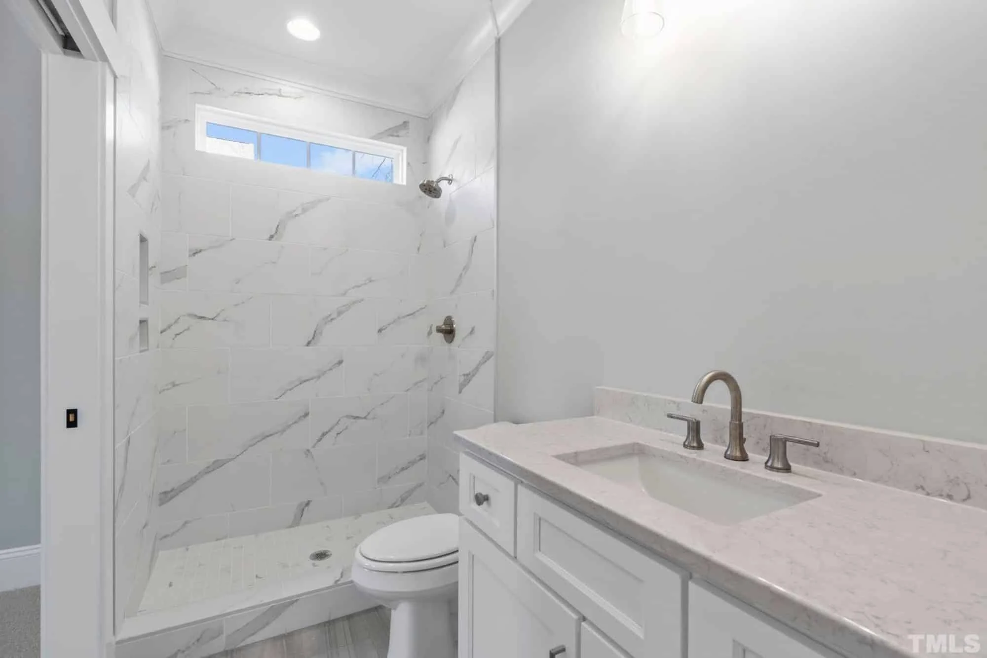 Traditional Craftsman house Plan with 2.5 Floors and Garage