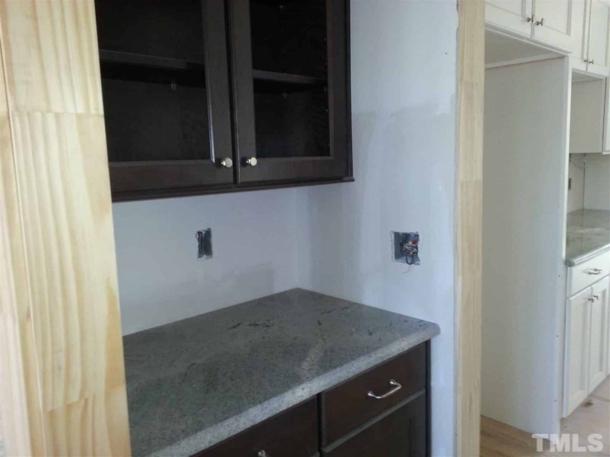 Traditional Craftsman house Plan with 2.5 Floors and Garage