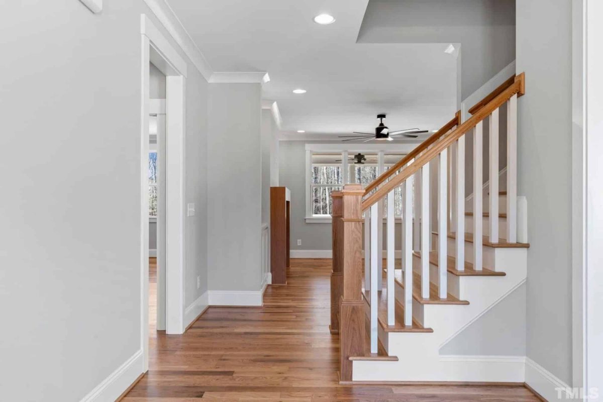 Traditional Craftsman house Plan with 2.5 Floors and Garage