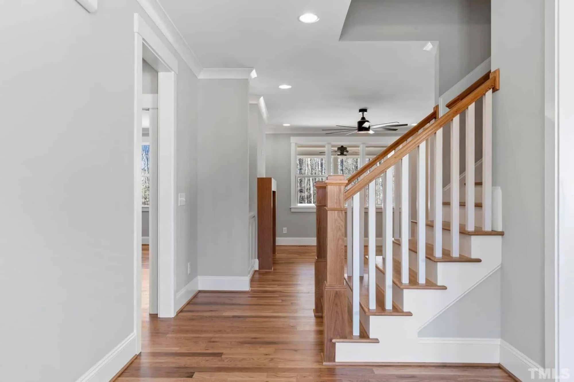 Traditional Craftsman house Plan with 2.5 Floors and Garage