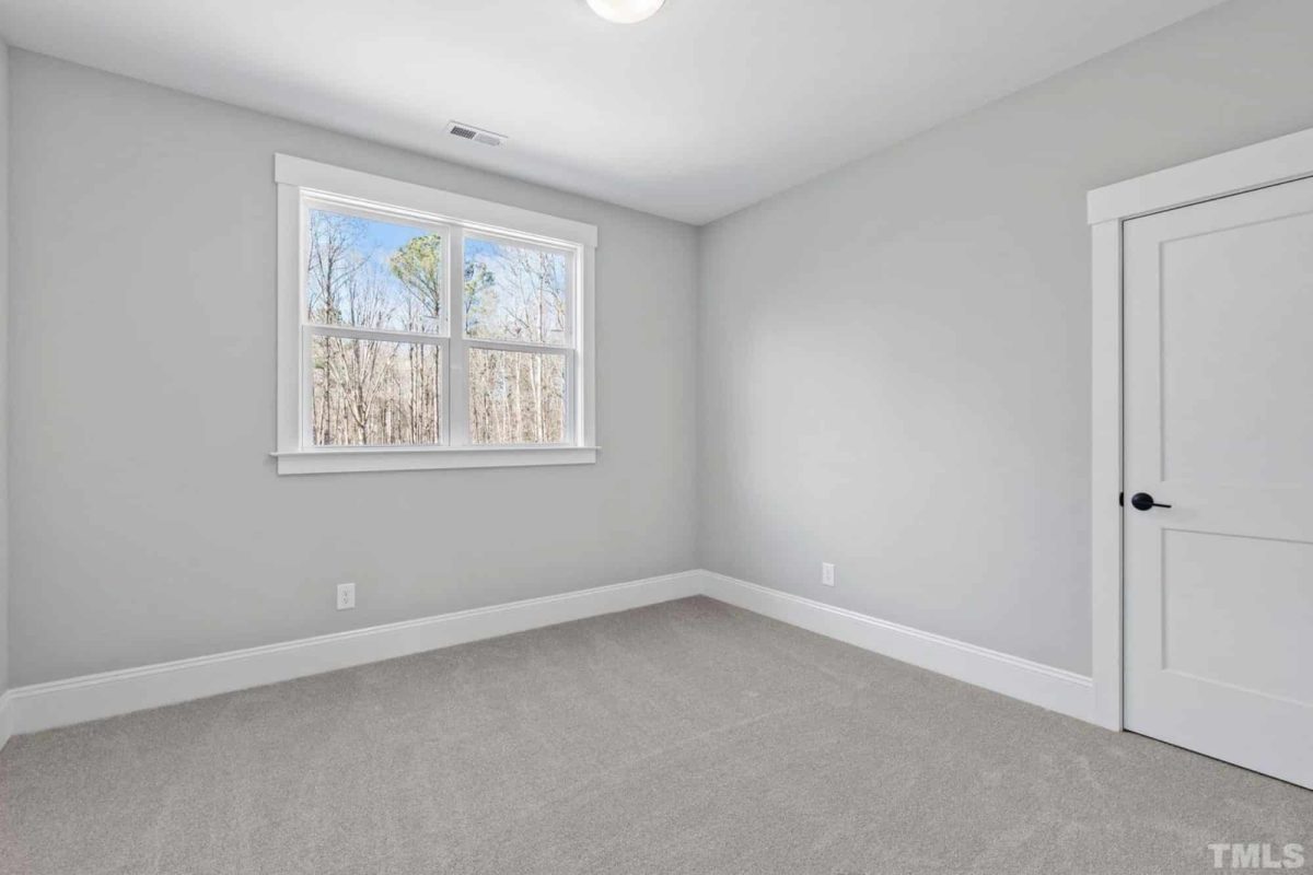 Traditional Craftsman house Plan with 2.5 Floors and Garage