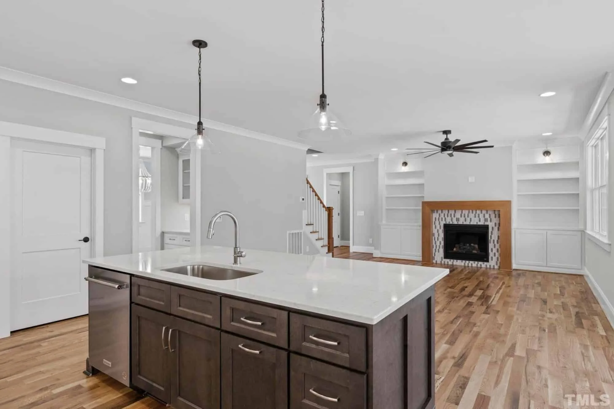 Traditional Craftsman house Plan with 2.5 Floors and Garage