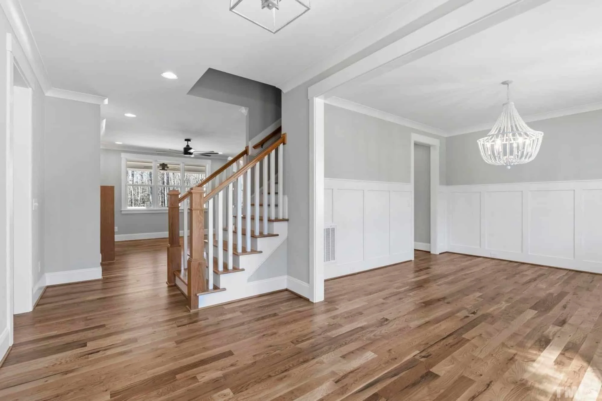 Traditional Craftsman house Plan with 2.5 Floors and Garage