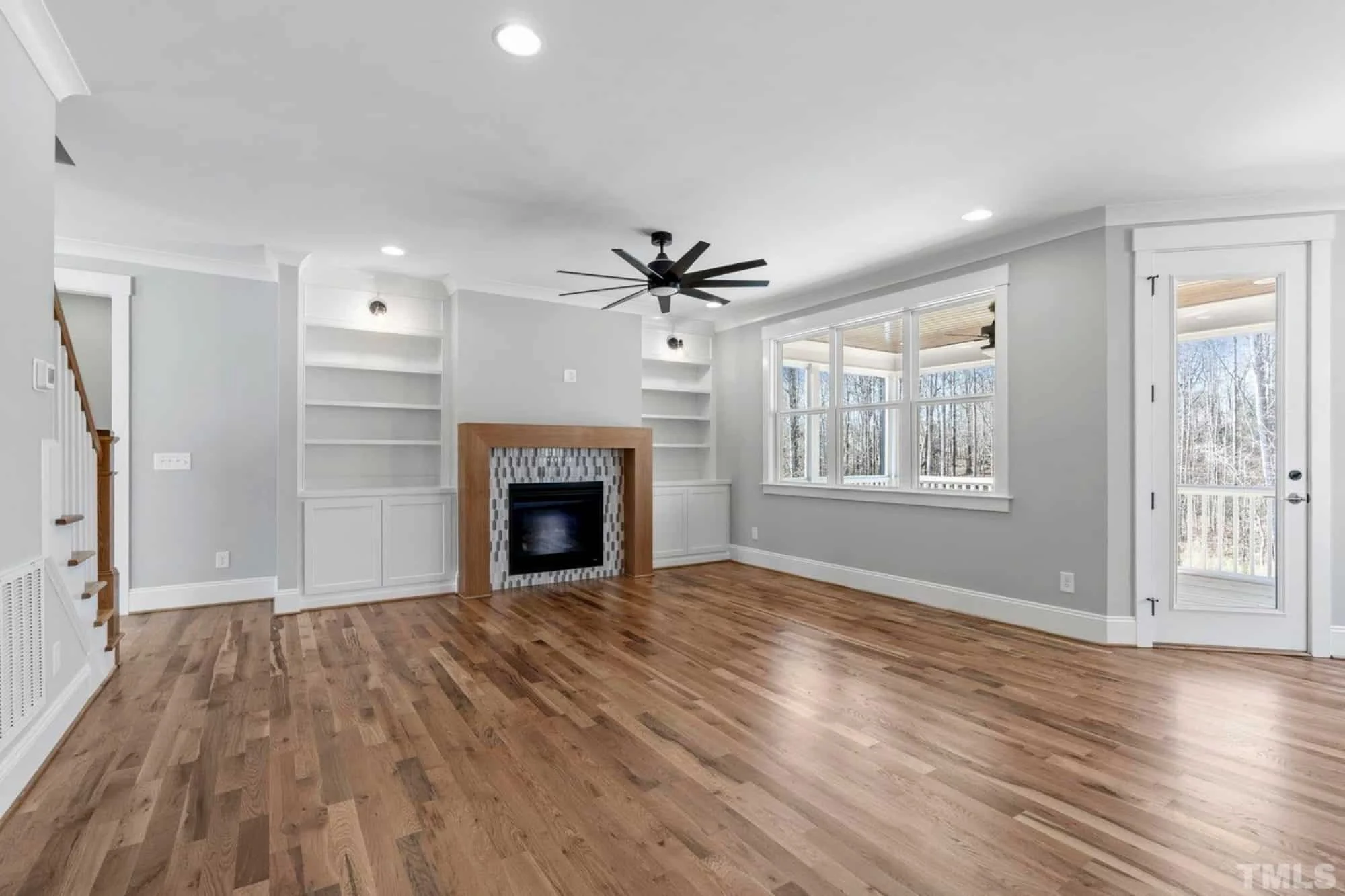 Traditional Craftsman house Plan with 2.5 Floors and Garage