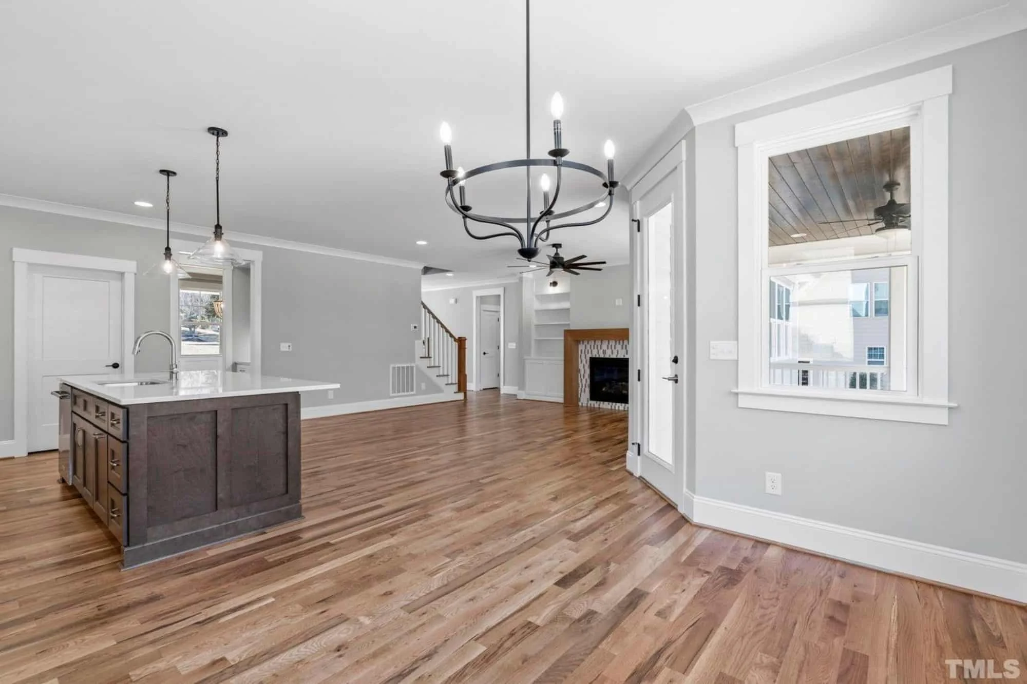 Traditional Craftsman house Plan with 2.5 Floors and Garage