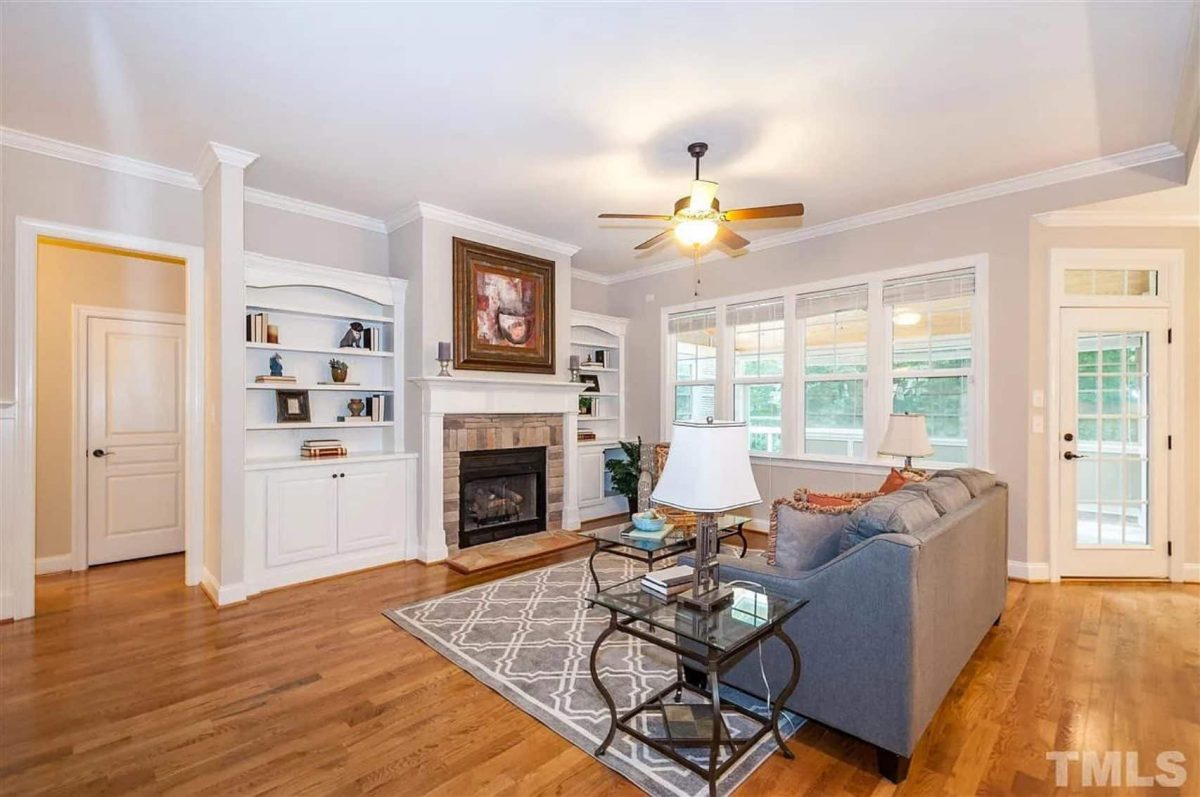 Modern Suburban house Blueprint: 4-Bedroom Floor Plan Designs