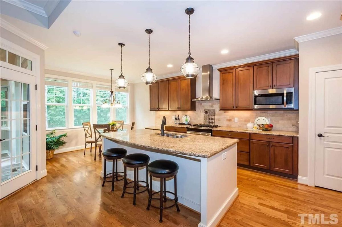 Modern Suburban house Blueprint: 4-Bedroom Floor Plan Designs