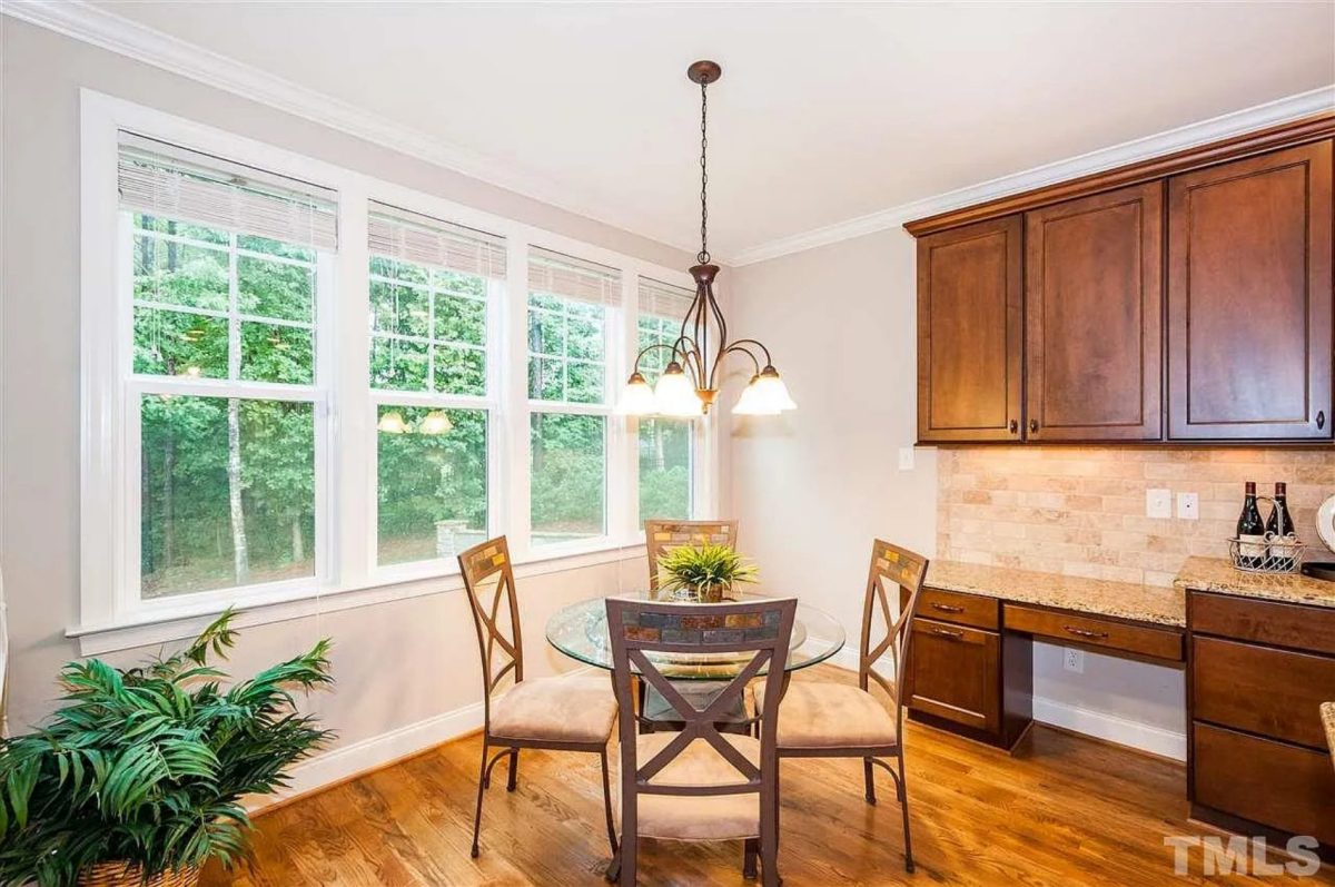 Modern Suburban house Blueprint: 4-Bedroom Floor Plan Designs