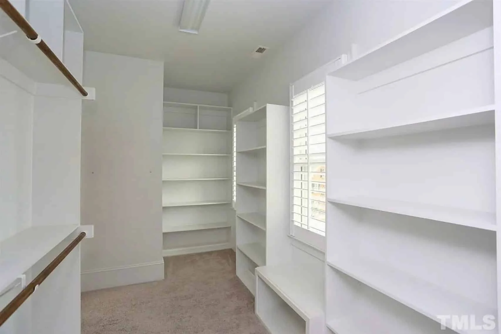 Modern house Plan with Flexible Floor Plan and Stylish Designs