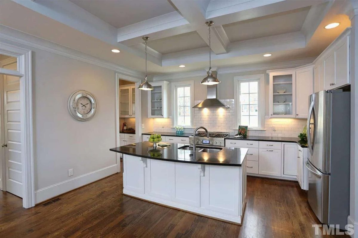 Modern house Plan with Flexible Floor Plan and Stylish Designs