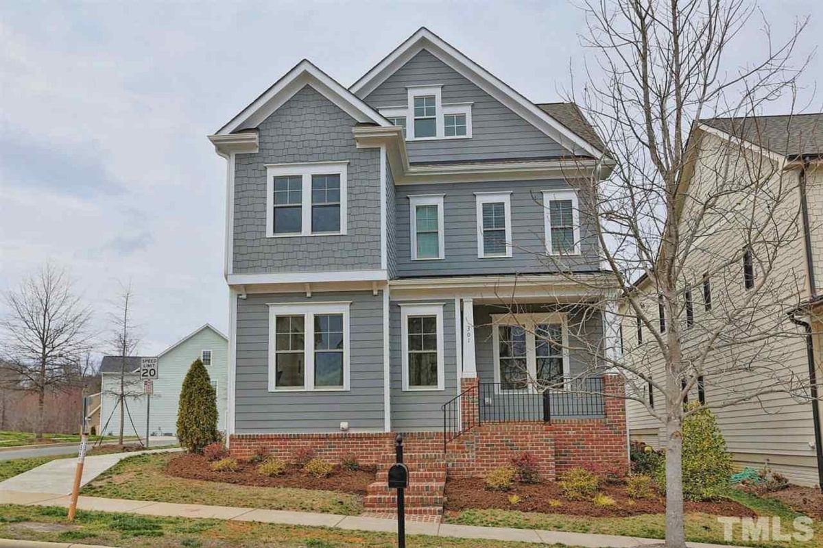 Modern house Plan with Flexible Floor Plan and Stylish Designs