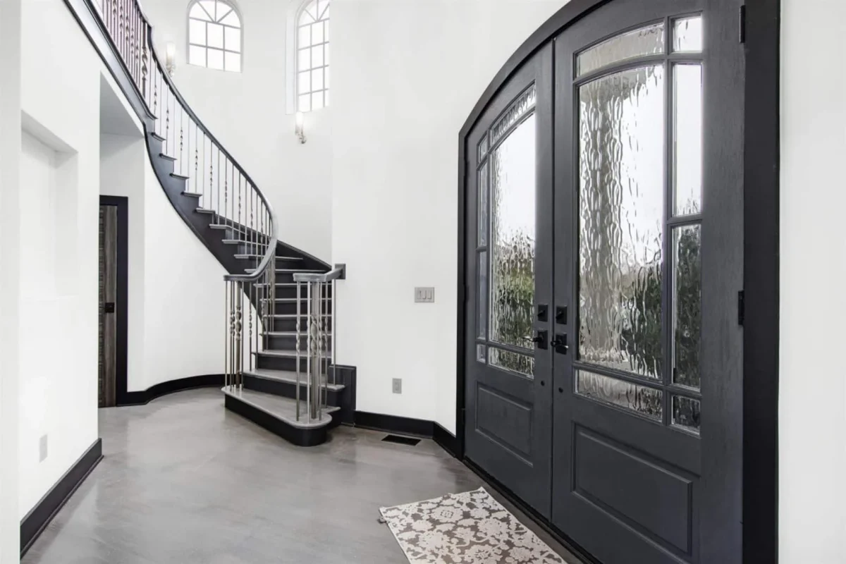 "Alt text: Luxury house floor plan with architectural blueprint details"