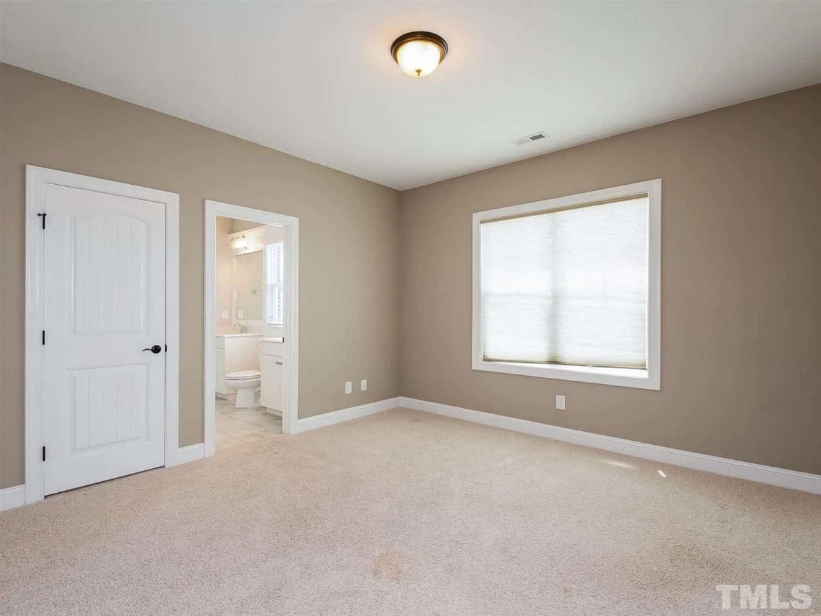 Elegant house Plan with 2.5 Floors