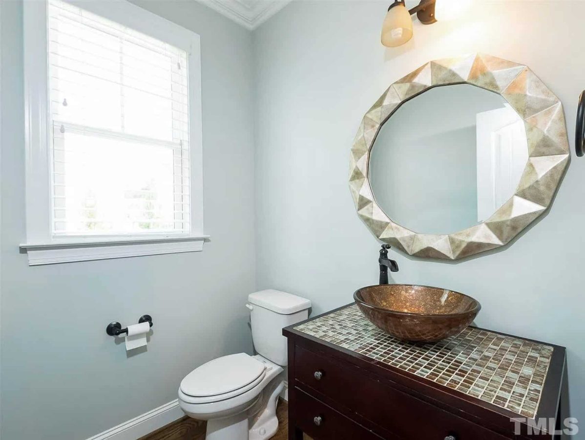 Elegant house Plan with 2.5 Floors