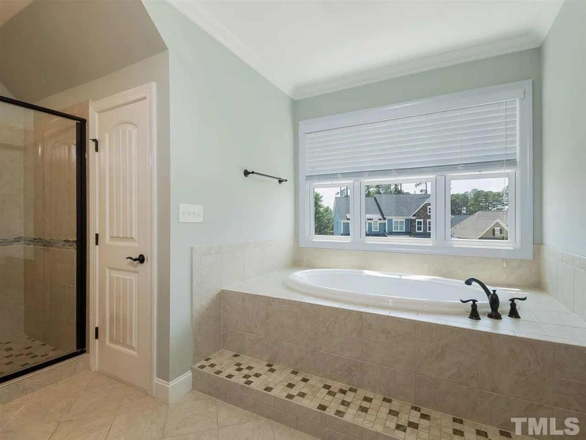 Elegant house Plan with 2.5 Floors