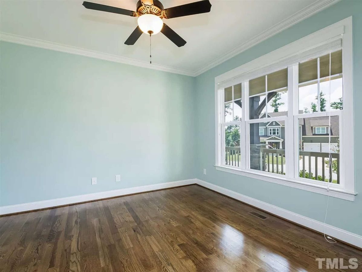 Elegant house Plan with 2.5 Floors