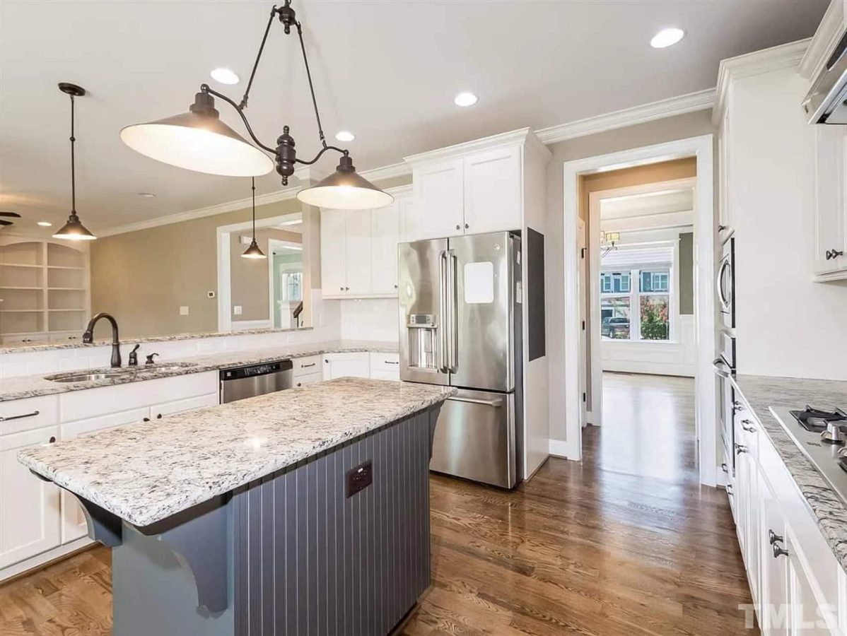 Elegant house Plan with 2.5 Floors