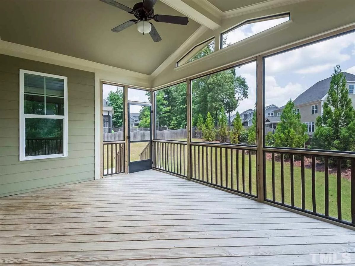 Modern Floor Plan CAD Design