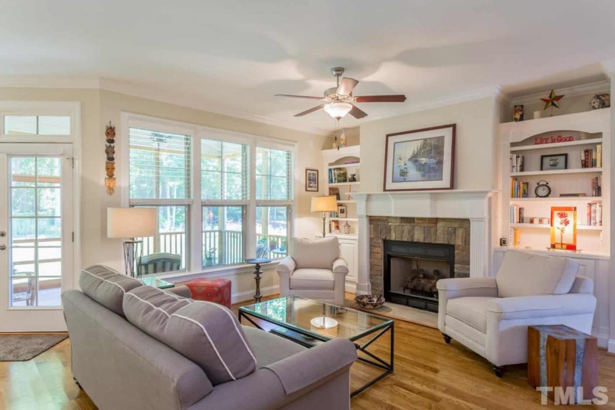 Modern Craftsman house Plan with Spacious Living Designs