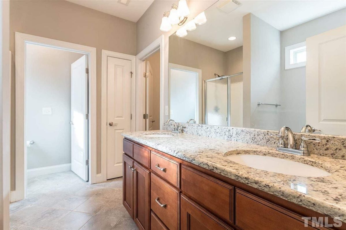 Modern Craftsman house Plan with 1.5 Floors and Bonus Room