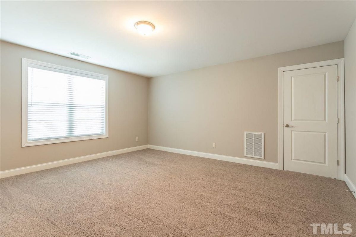 Modern Craftsman house Plan with 1.5 Floors and Bonus Room