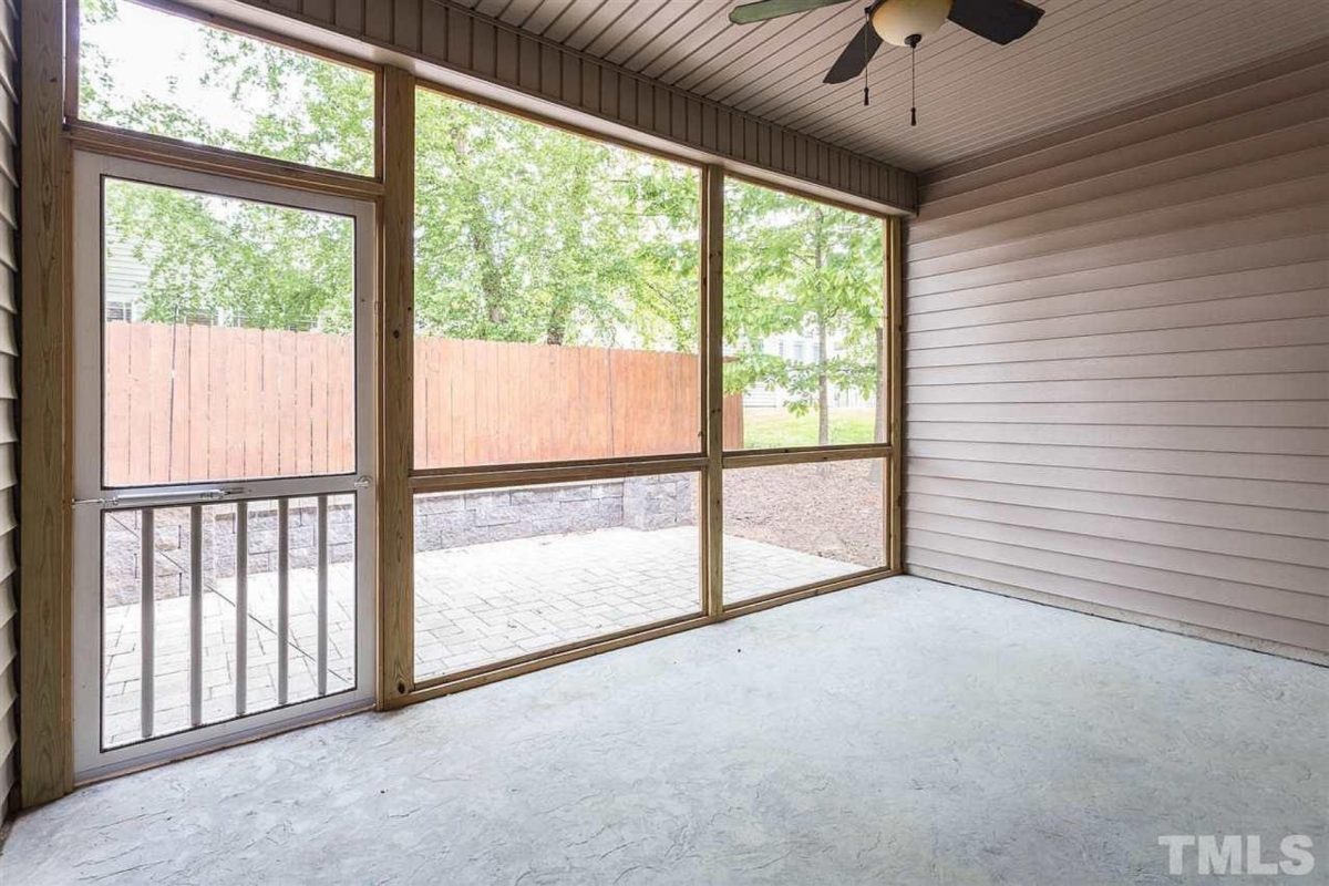 Modern Craftsman house Plan with 1.5 Floors and Bonus Room