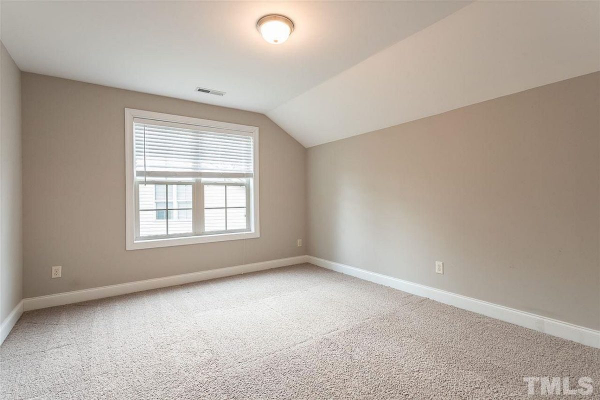 Modern Craftsman house Plan with 1.5 Floors and Bonus Room